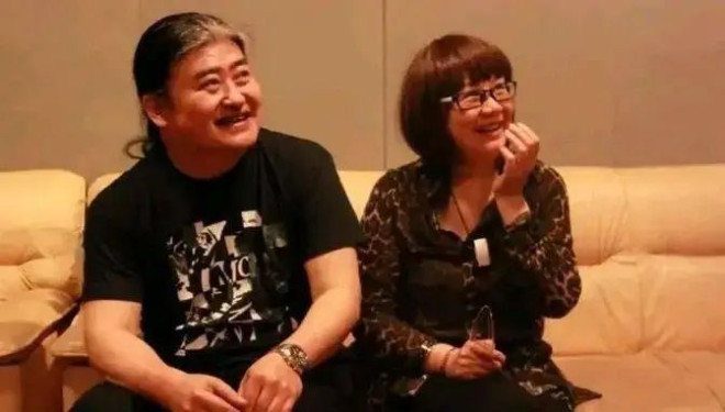 一代歌星刘欢晚年生活悲凉，女儿未婚，父母离世，今60岁苦度日